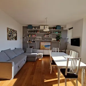  Appartamento Modern Bright And Central Italia